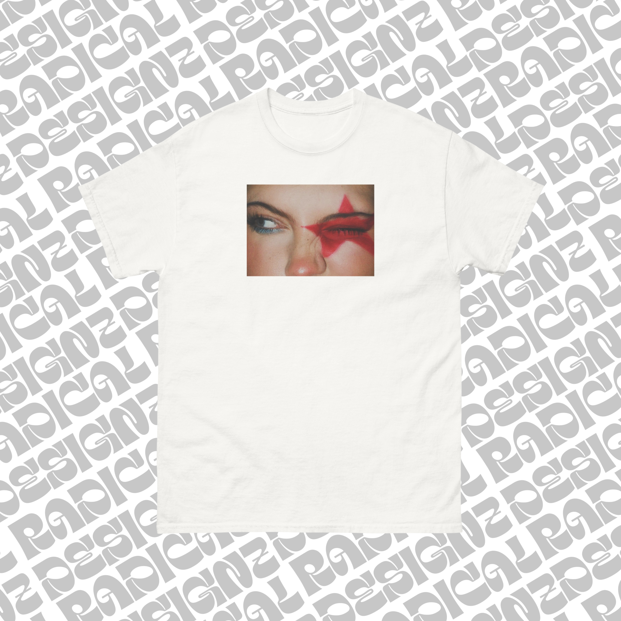 Eyes on me graphic tee