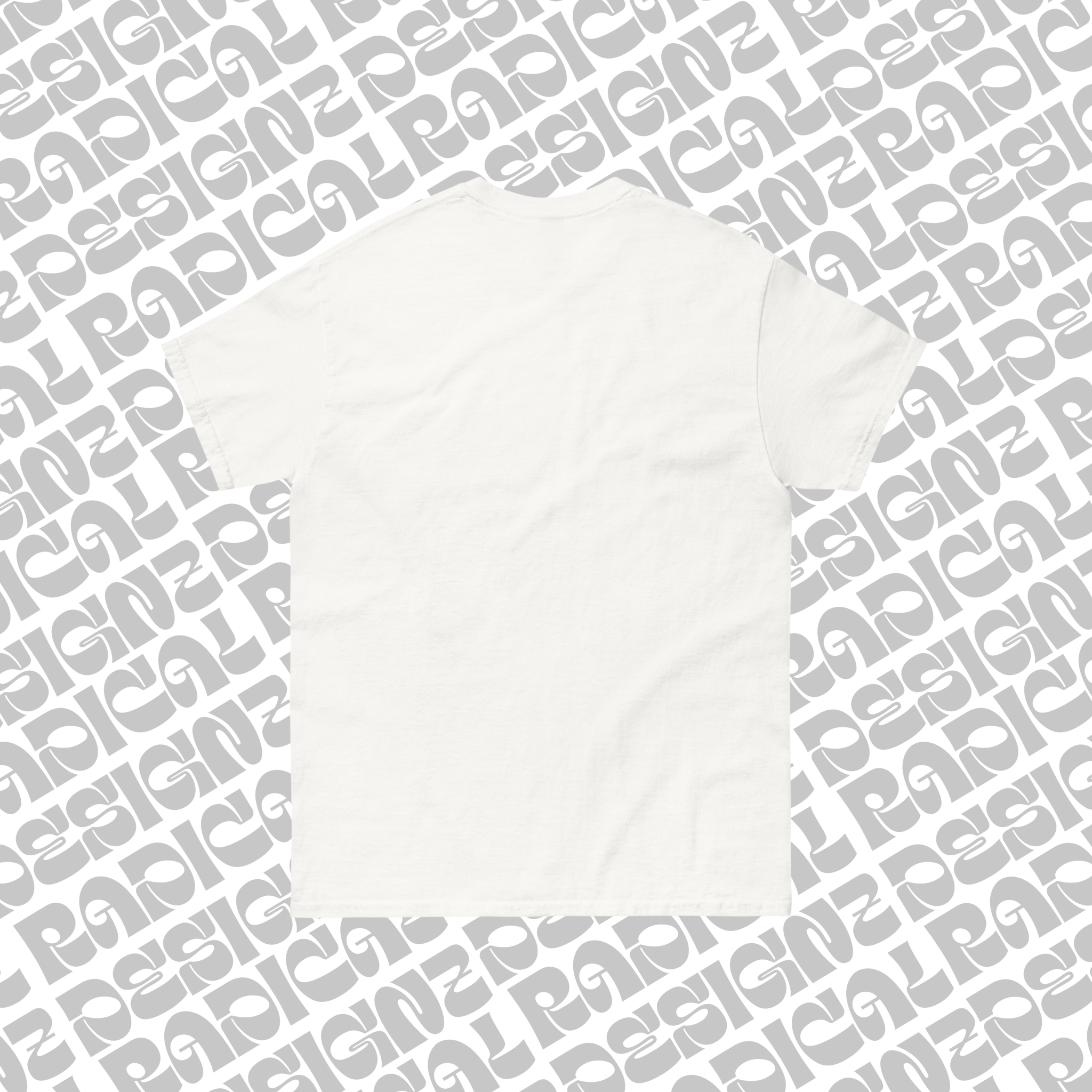Eyes on me graphic tee
